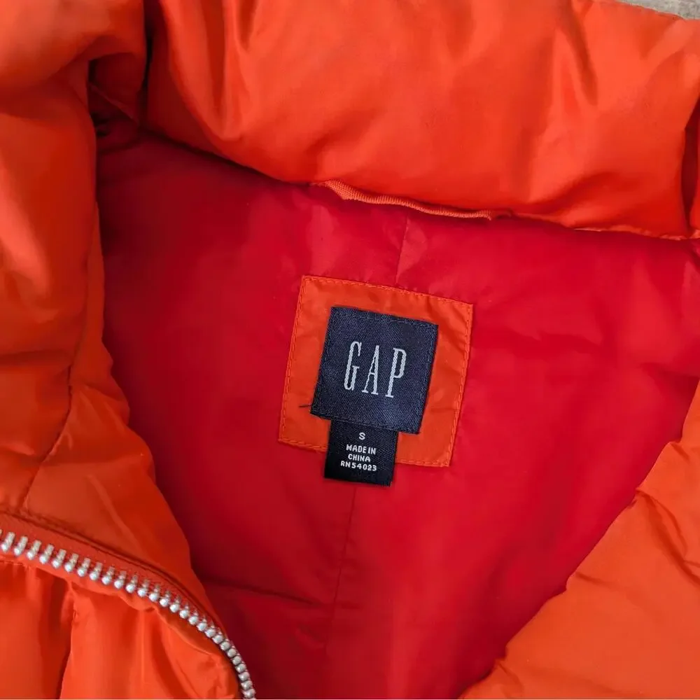 Vintage y2k Gap 2003 quilted down puffer vest